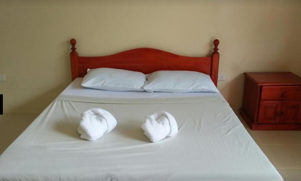 Anton'S Beach Resort 奥斯洛布 外观 照片