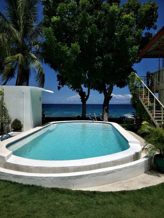Anton'S Beach Resort 奥斯洛布 外观 照片