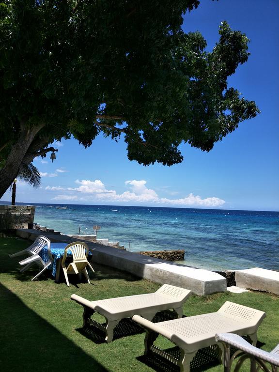 Anton'S Beach Resort 奥斯洛布 外观 照片